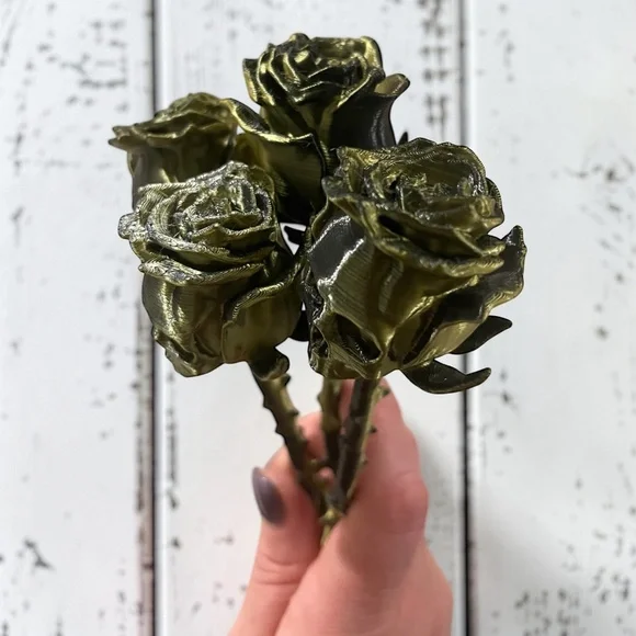 Handcrafted Multicolor Gold-Black Skull Rose (Price for 1) - Picture 7 of 16